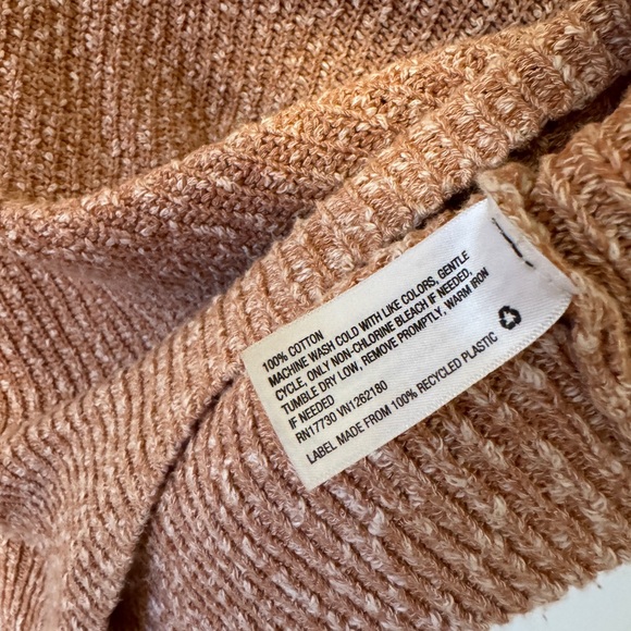 Universal Thread Pink + White Grainy Pull Over Sweater Size Medium - Picture 3 of 6